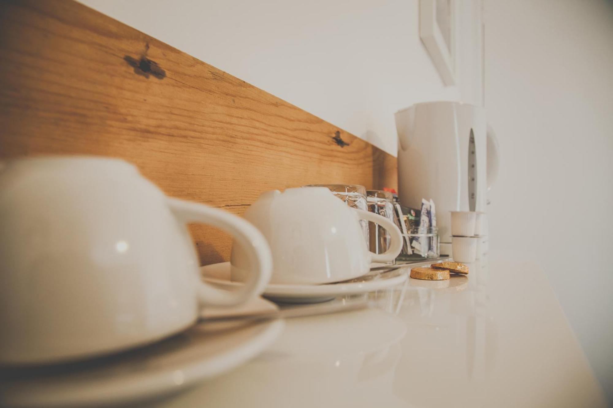 Antique House B&B Portrush Bagian luar foto