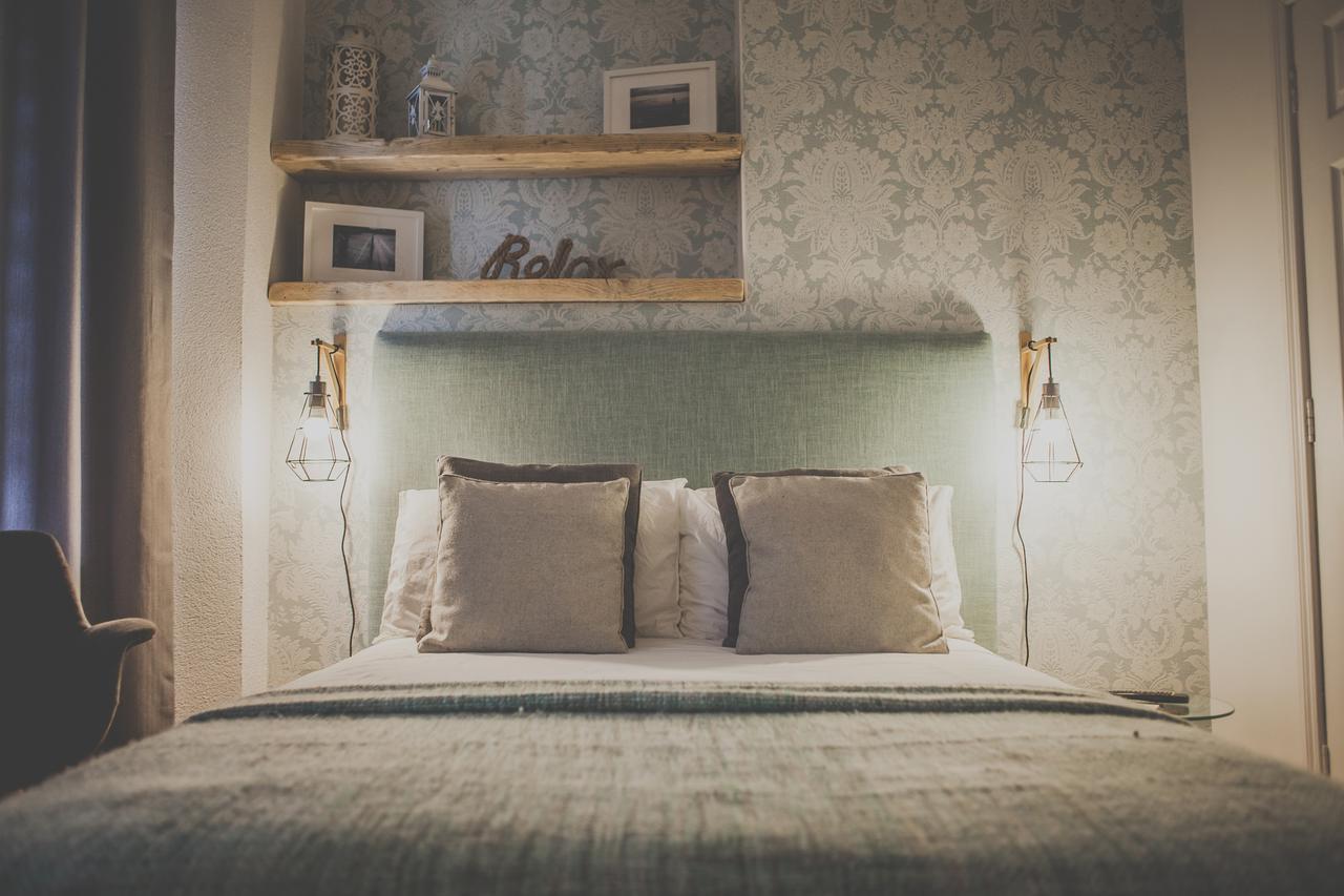 Antique House B&B Portrush Bagian luar foto