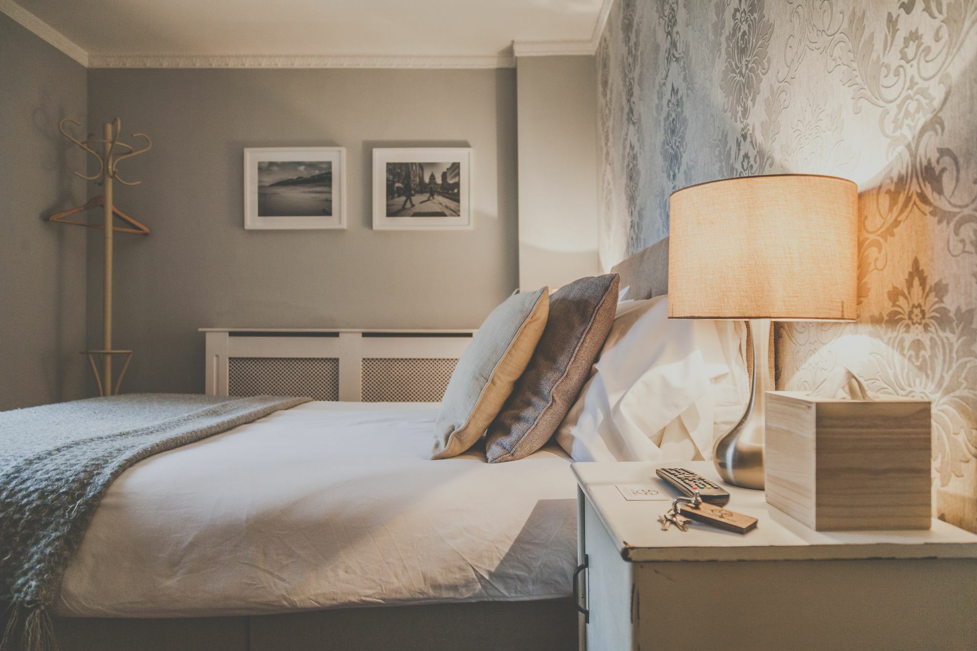 Antique House B&B Portrush Bagian luar foto
